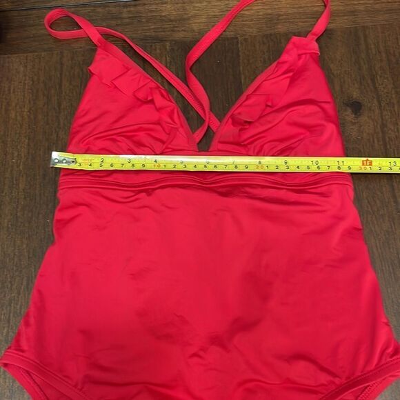 Shade & Shore ruffle swimsuit - Picture 14 of 15